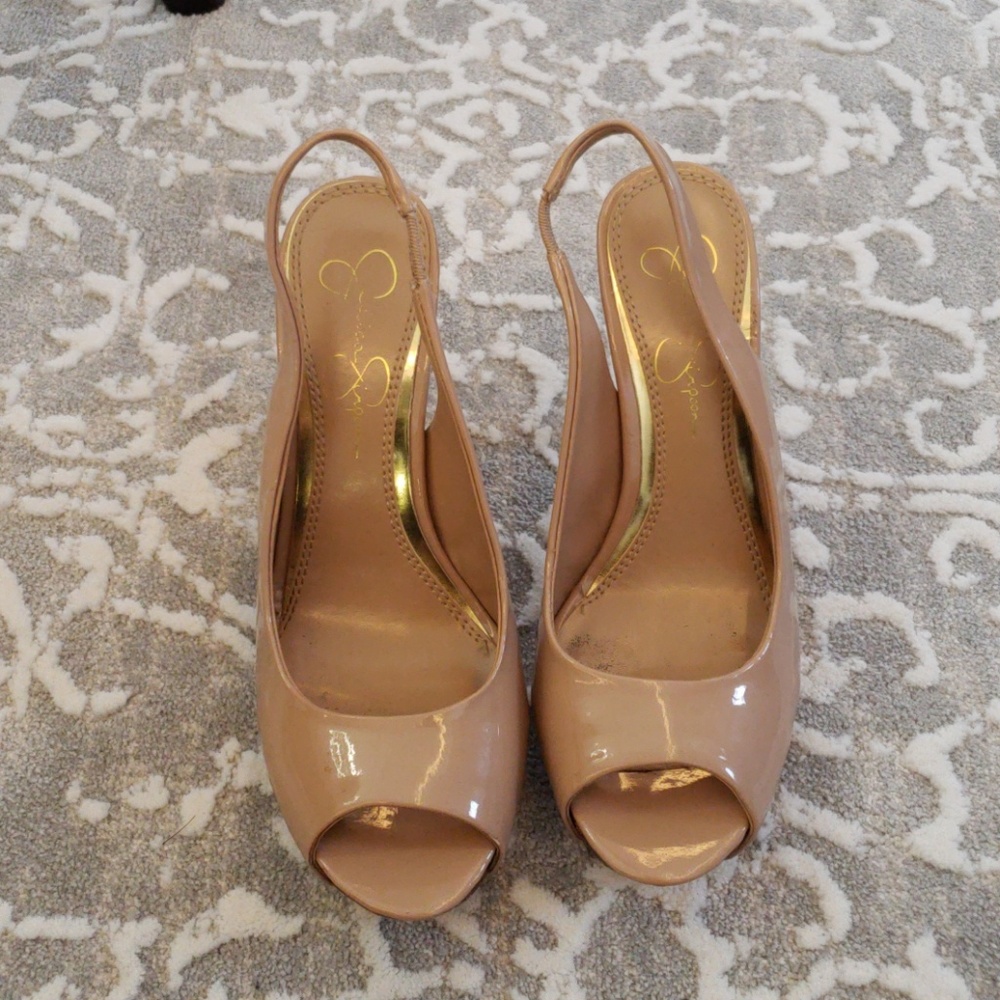 Jessica Simpson nude peep toe